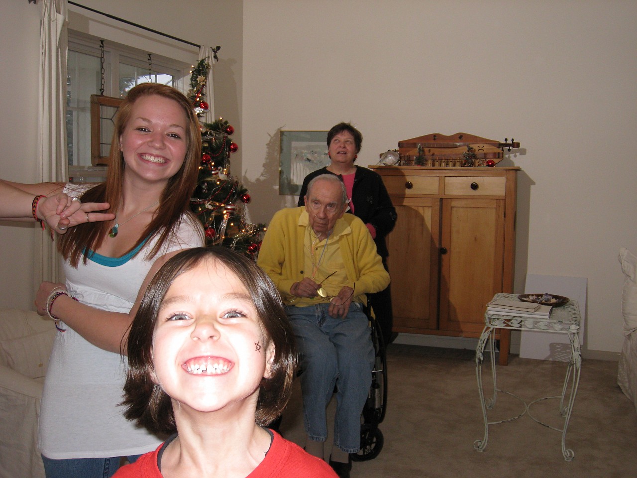 Christmas 2007 Kasdorf Misselhorn Gathering 061.jpg - Christmas 2007! The Misselhorn, Kasdorf and Burns families come together for the celebration! Lots of talk, food, presents, food and visiting.